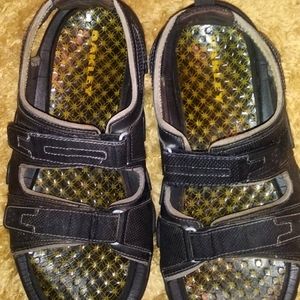 Oakley Crater Sports Sandals Men's Black Slip Resistant Odor Control Shoes